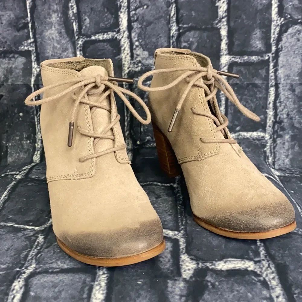 * Tom’s beige suede booties